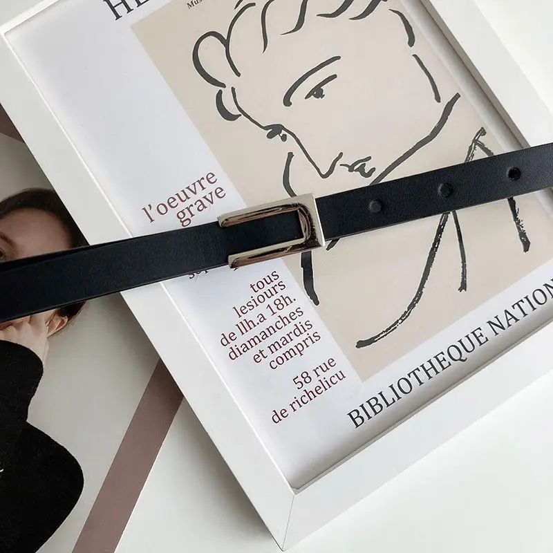 1pc of suit with a slim waistband for women's versatile decoration. A fashionable black belt with a dress, sweater, waist up